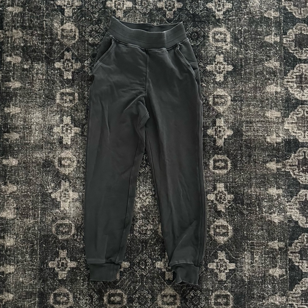 Lululemon 7/8 Jogger